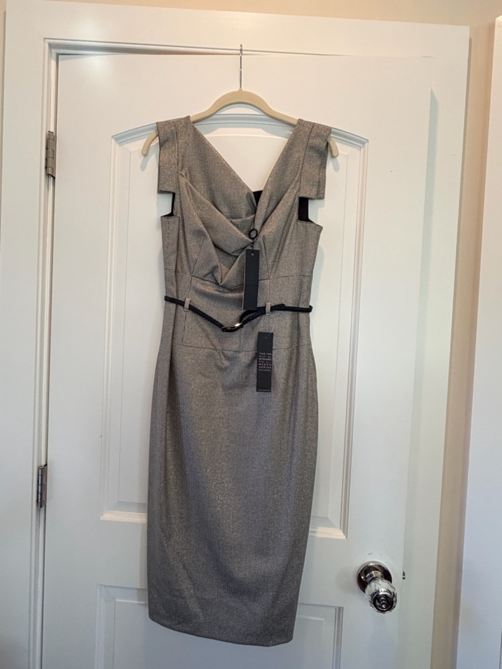 Black Halo Jackie-O Metallic Silver Houndstooth Sheath Dress w/ Belt NWT Sz 6